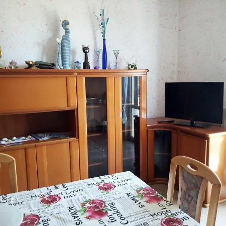 Fanciulla Di Apartment *
